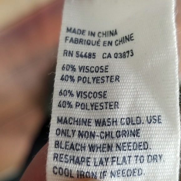 American Eagle Outfitters Magenta Racerback Tank . - Picture 4 of 4